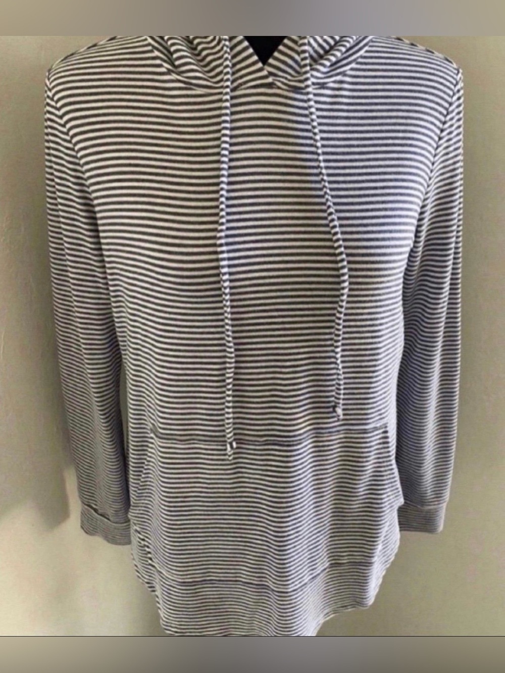 Women’s Striped Hooded Long-Sleeve Sweater - Gray & White (Size S)
